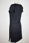 Mobile Preview: Schwarzes Kleid "Fiona" Kurzarm von rechter Seite