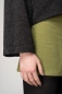 Mobile Preview: Kurzer Hosenrock "Nelke" für Damen Cord in grün Detail von Rocksaum