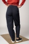 Mobile Preview: High Waist Hose für Damen in Dunkelblau Nahansicht Rückseite