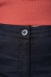 Preview: High Waist Hose für Damen in Dunkelblau Detailansicht Knopfverschluss