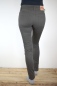 Preview: Slim Hose für Damen in Grau mit feinen schwarzen Streifen Ansicht von hinten