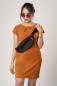 Mobile Preview: Jerseykleid kurz in Orange in Kombi mit Gürteltasche