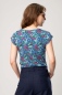 Preview: Viskose T-Shirt "Amber" für Frauen mit buntem Blumenmuster Ansicht von hinten mit reingestecktem Saum