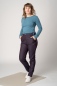 Mobile Preview: Langarmshirt Bio Baumwolle Damen Blau Ansicht seitlich von vorne