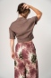 Preview: Kurze Damenbluse "Aza" aus Viskose in Braun Ansicht von hinten