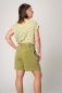 Preview: Bluse Damen Kurzarm Viskose Beige-Grünes Rautenmuster Ansicht seitlich von hinten