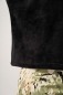 Preview: Samt Pullover für Damen in Schwarz Detailansicht Nickisamt