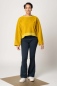 Preview: Teddyplüsch Pullover für Damen in Gelb Ansicht Ganzkörper