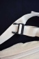 Preview: Mela Gürteltasche Cord Beige Detailansicht Gürtelband