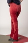 Preview: Bootcut Leggings Damen Rot Samt Ansicht seitlich von hinten