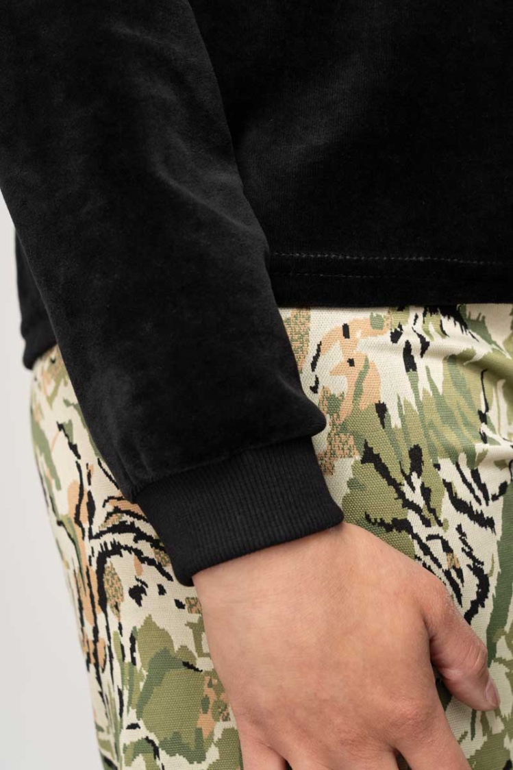 Culotte Hose für Damen mit Camouflage Muster in Beige und Grün Detailansicht Muster