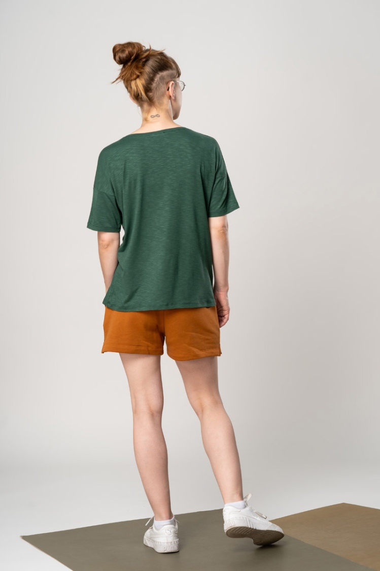 Viskose T-Shirt "Uta" für Damen in Dunkelgrün Ansicht von hinten