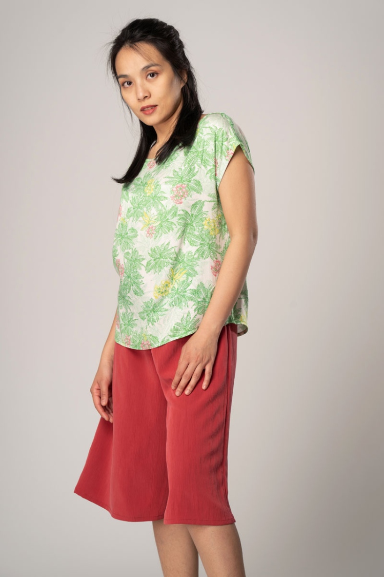 Viskose Bluse Kurzarm für Damen mit Palmen Ansicht von linker Seite