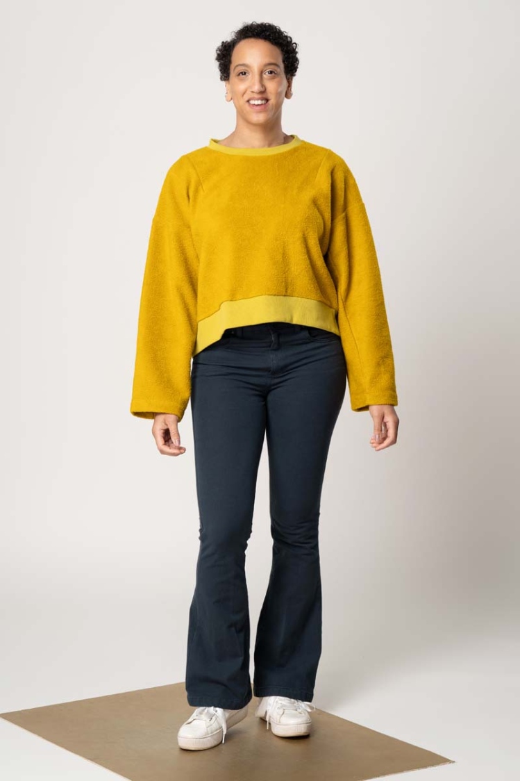 Teddyplüsch Pullover für Damen in Gelb Ansicht Ganzkörper