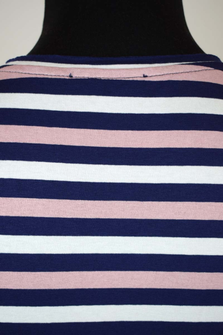 Viskose T-Shirt für Herren in Rosa-Blau-Weiss gestreift Detailansicht Rückseite