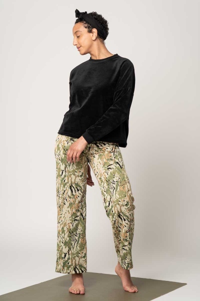 Culotte Hose für Damen mit Camouflage Muster in Beige und Grün