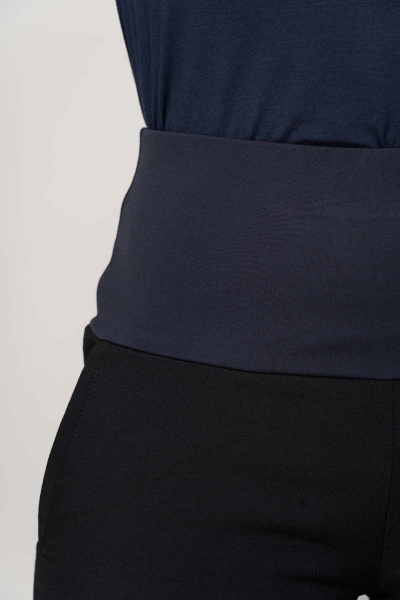 Wide Leg Hose für Damen Detailansicht dunkelblauer Bund