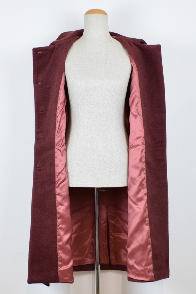 Mantel "Tara" aus Wolle für Damen in Weinrot hell Ansicht von vorne offen getragen