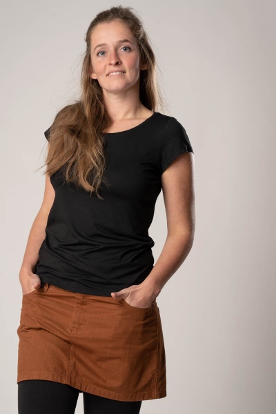 Schwarzes Viskose T-Shirt "Amber" für Damen frontale Ansicht