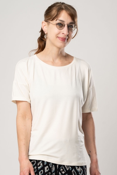 Viskose T-Shirt "Uta" in Cremeweiß für Damen Ansicht von vorne