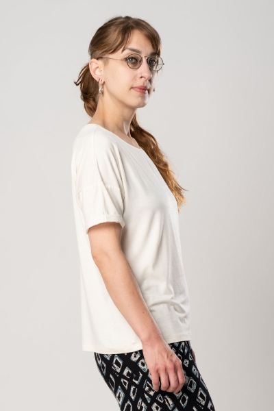 Viskose T-Shirt "Uta" in Cremeweiß für Damen Ansicht von rechter Seite