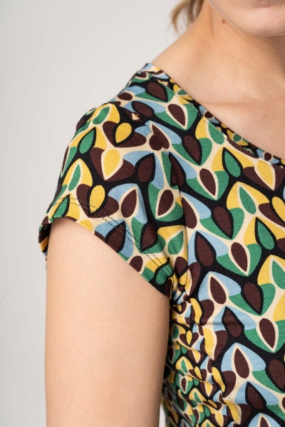 Buntes T-Shirt "Amber" für Damen aus Viskose Detailbild Kurzärmel