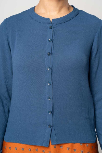 Bluse Langarm für Damen in Blau mit Knopfleiste ohne Kragen Detailansicht Front