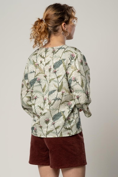 Viskose Bluse für Damen Lindgrün Pflanzenmuster Rückansicht