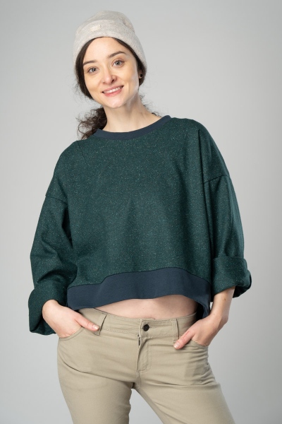 Oversize Pullover "Sol" Wollanteil in Dunkelgrün für Damen von vorne