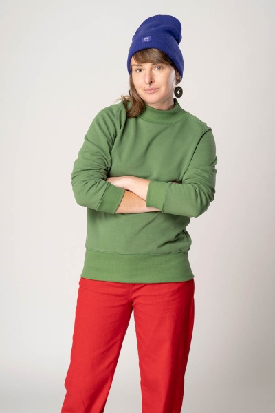 Sweatshirt für Damen nachhaltig in Grün Ansicht seitlich von vorne