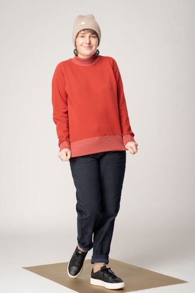 Sweatshirt für Damen nachhaltig in Rot Ansicht seitlich von vorne
