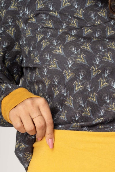 Pullover Damen Viskose Art Deco Muster Anthrazit Detailansicht gelbe Armbündchen